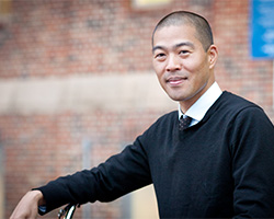 Elvin Geng, UCSF professor of medicine