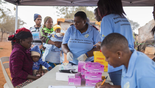 Malaria testing by Elimination 8 in Komatipoort, South Africa. Photo By Rooftop Productions
